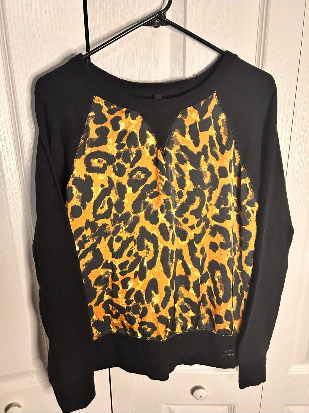 7 for all Mankind Womens Small Black Leopard Pull Over Long Crew Neck Sleeve Top